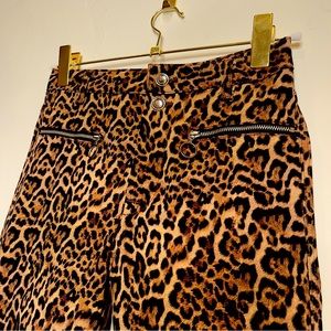 Zara NWOT Leopard Mid Rise Skinny Pants Size 4 Luxe-Feel Zipper Pocket